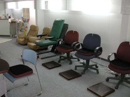 足が冷たい人、体温をあげたい人専用の足温器と座温浴クッション 足が冷たい人、体温をあげたい人専用の足温器と座温浴クッション